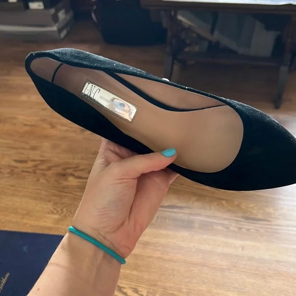 Heels! - Picture 1 of 3